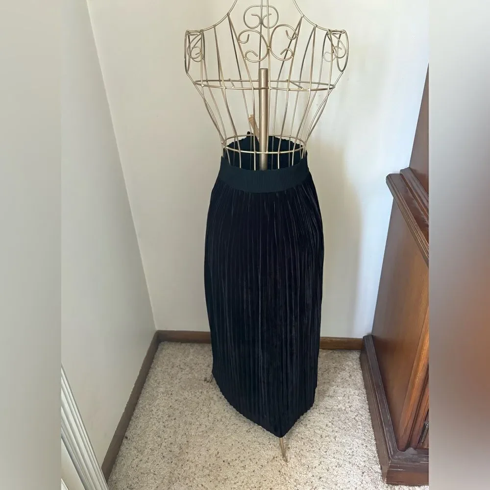 Coco + Carmen Pleated Velvet Midi Skirt Black S/M Goth Witchy Boho